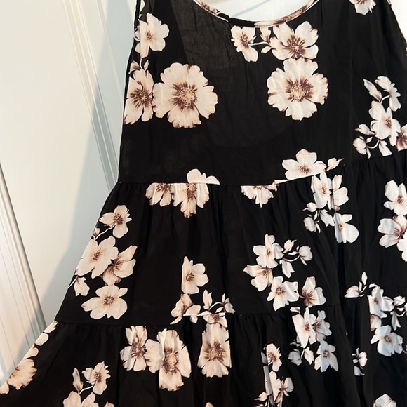 Brandy Melville swing dress - Picture 2 of 6